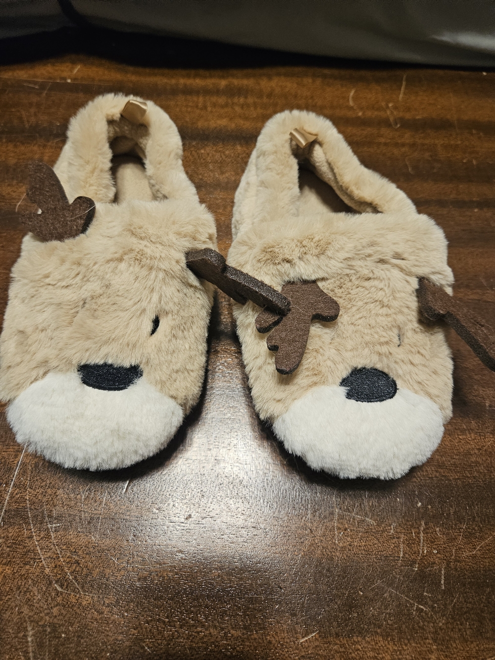 Old Navy Kids Reindeer Plush Slippers Size M 9/10 Little Kid